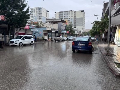 Sağanak yağış etkili oldu