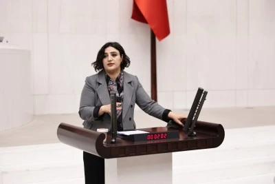 Sarıtaş&rsquo;tan Siirt&rsquo;teki &Ccedil;ağrı Merkezi &Ccedil;alışanları İ&ccedil;in Soru &Ouml;nergesi