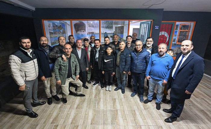 Şarkıcı Latif Doğan, Antalya'da hemşehrileriyle buluştu