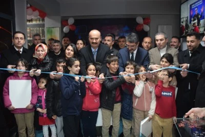 Sason'da "Yaşayan K&uuml;t&uuml;phane" hizmete a&ccedil;ıldı