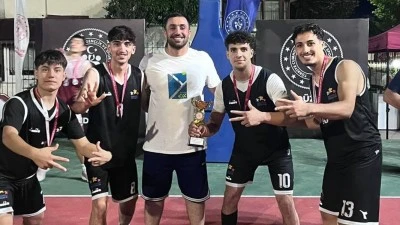 Siirt Basketbolda T&uuml;rkiye &Uuml;&ccedil;&uuml;nc&uuml;s&uuml; Oldu