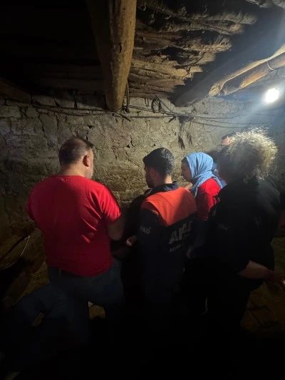 Siirt Baykan’da Kayıp Olarak Aranan Yaşlı Adam Ahırda Ölü Bulundu