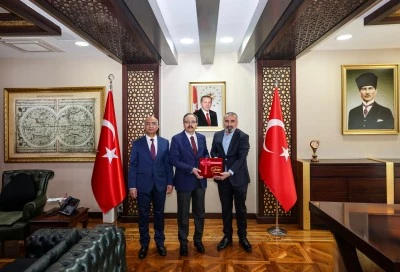 Siirt Cahter Balı Paris&rsquo;te &ldquo;Platinum Quality&rdquo; &Ouml;d&uuml;l&uuml;ne Layık G&ouml;r&uuml;ld&uuml;