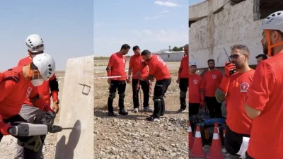 Siirt Ekibi Enkaz Sahasında Arama Kurtarma Tatbikatı Yaptı