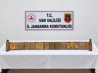 Siirt'in komşu ilinde Tevrat olduğu değerlendirilen tarihi eser ele ge&ccedil;irildi