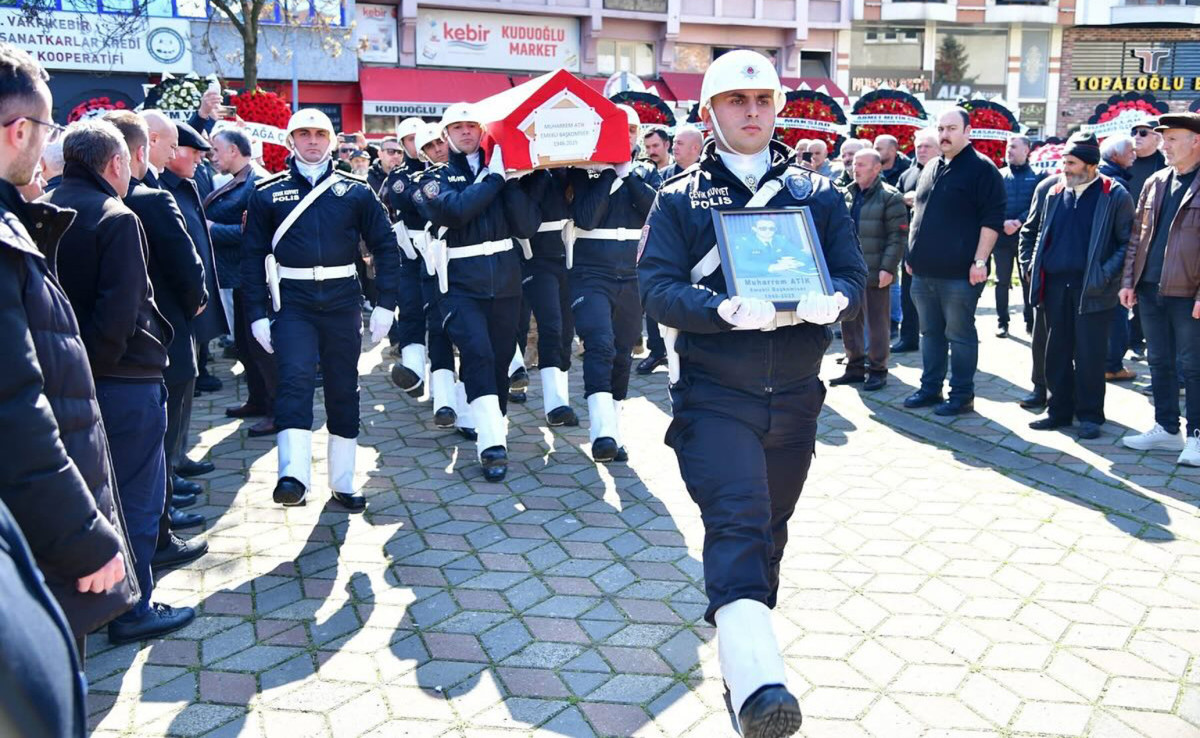 Siirt Eski Valisi Ali Fuat Atik’in babası Trabzon’da defnedildi