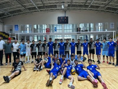 Siirt Gençlik ve Spor Kulübü yarı finalde: Hakkari'yi 3-2 mağlup etti