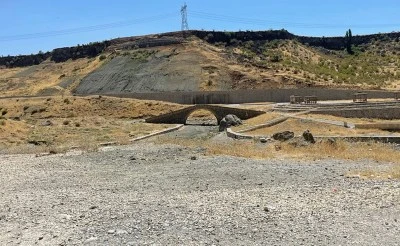 Siirt’in 800 Yıllık Köprüsü Tarihe Tanıklık Ediyor