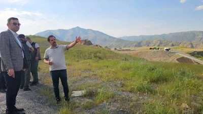Siirt'in bir il&ccedil;esi daha doğalgaza kavuşuyor