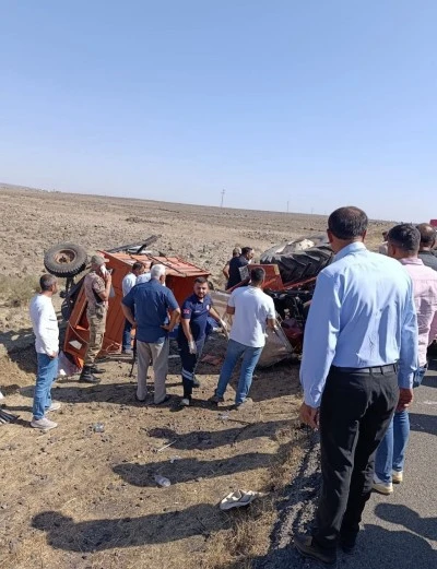 Siirt'in komşu ilinde devrilen traktör römorkunun altına kalan kişi öldü