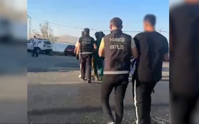 Siirt'in komşu ilinde iç organlarında ve çantalarında uyuşturucuyla yakalanan 3 kişi tutuklandı