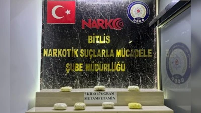 Siirt'in komşu ilinde otomobilde 7 kilo 176 gram sentetik uyuşturucu ele geçirildi