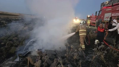 Siirt'in komşu ilinde seyir halindeyken alev alan cipin sürücüsü öldü