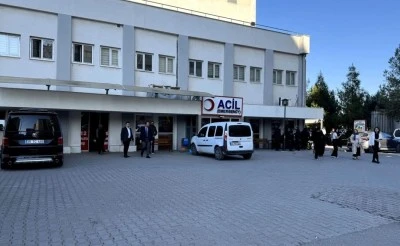 Siirt Kurtalan'da bah&ccedil;ede &ccedil;alışırken budama makinesine parmağını kaptıran kişi yaralandı