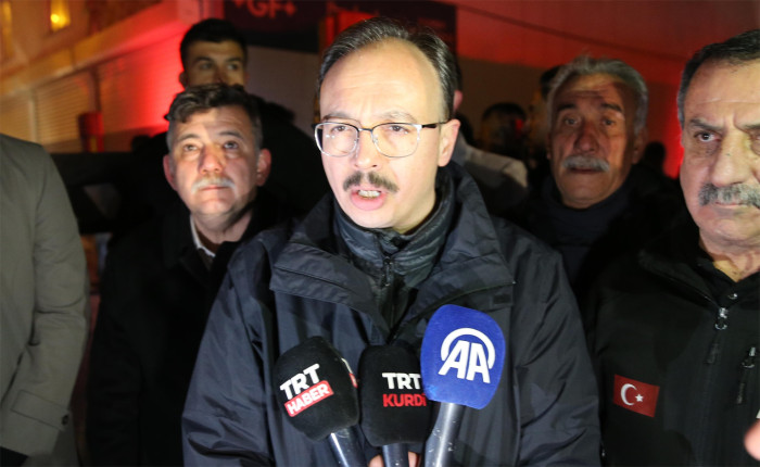 Siirt Kurtalan’daki yangın söndürüldü, 20 kişi dumandan etkilendi