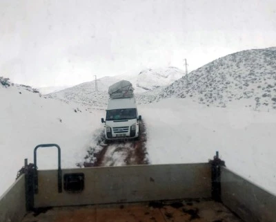 Siirt'te 13 Kişi Kar Nedeniyle Mahsur Kaldı