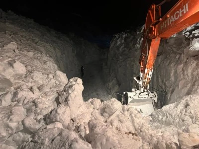 Siirt&rsquo;te 81&rsquo;nin yolu ulaşıma a&ccedil;ıldı