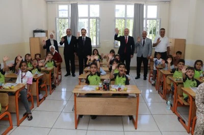 Siirt'te 85 Bin 496 Öğrenci Karne Heyecanı Yaşadı