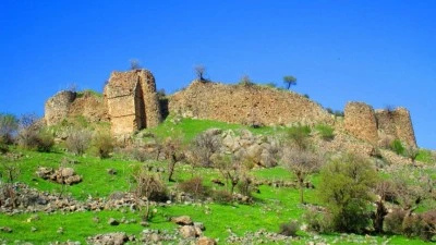 Siirt’te Antik Dönemden Kalma Gizemli Kale Ziyaretçilerini Bekliyor!