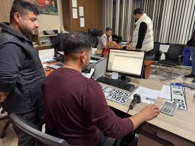 Siirt&rsquo;te Ara&ccedil; Sahiplerine APP Plaka Hatırlatması!
