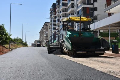Siirt'te asfaltlama &ccedil;alışmaları s&uuml;r&uuml;yor