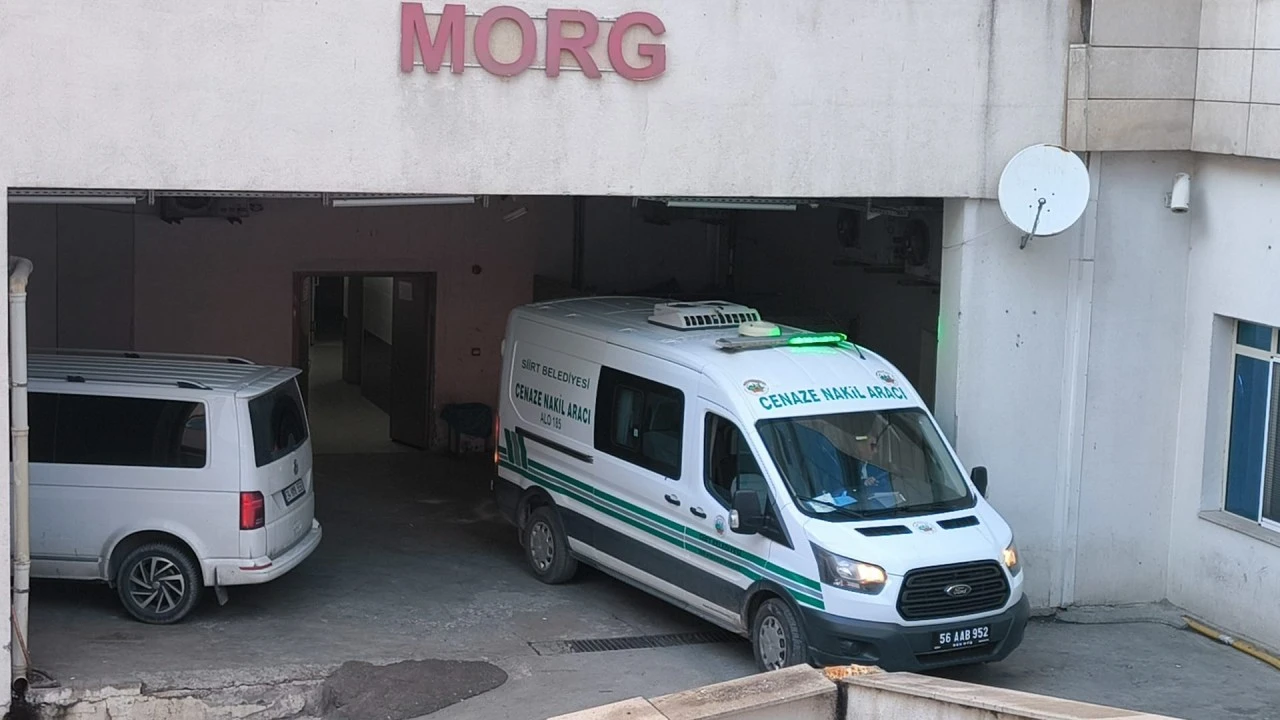 Siirt&rsquo;te Balkondan D&uuml;şen Yaşlı Kadın Hayatını Kaybetti