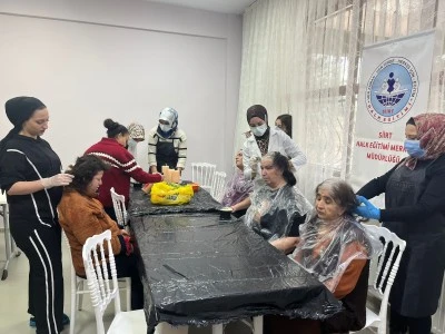Siirt&rsquo;te Bayram &Ouml;ncesi &Ouml;zel Bireylere Anlamlı Dokunuş