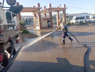 Siirt'te bayram sonrası kapsamlı temizlik &ccedil;alışması