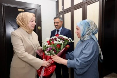 Siirt&rsquo;te Bayramda Şehit Ailelerine Ziyaret