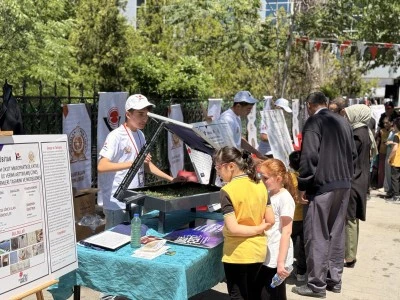 Siirt&rsquo;te bilim sokağa taştı: 52 proje g&ouml;r&uuml;c&uuml;ye &ccedil;ıktı
