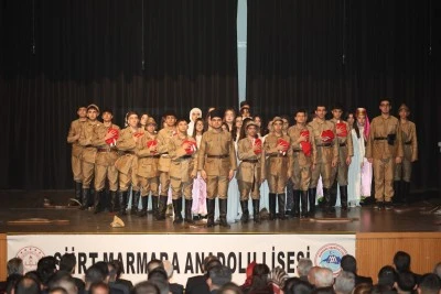 Siirt&rsquo;te &Ccedil;anakkale Zaferi&rsquo;nin 111. Yıl D&ouml;n&uuml;m&uuml; T&ouml;renlerle Anıldı