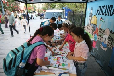 Siirt’te Çocuklar Gazze İçin Resim Çizdi
