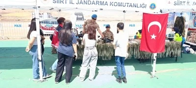 Siirt'te &ccedil;ocuklar TEKNOFEST&rsquo;te bilim ve teknolojiyle buluştu