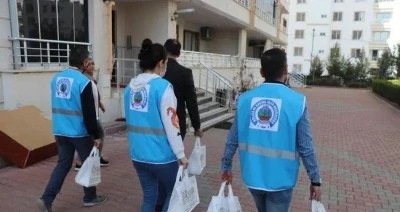 Siirt'te &Ccedil;&ouml;lyak Hastalarına Bayram Desteği