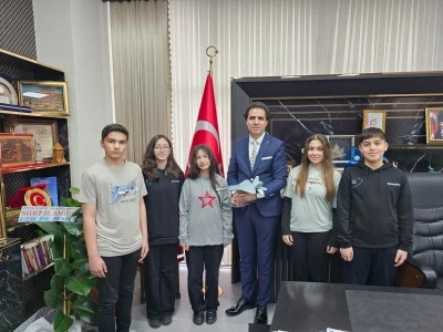 Siirt&rsquo;te Dereceye Giren &Ouml;ğrencilere &Ouml;d&uuml;l