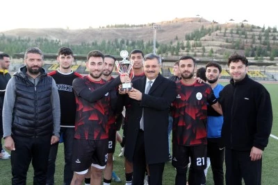 Siirt’te Düzenlenen Futbol Şampiyonasında Diyarbakır Birinci Oldu