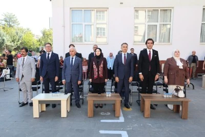 Siirt'te eğitim &ouml;ğretim yılı t&ouml;renlerle başladı