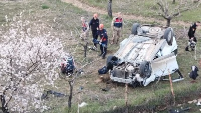 Siirt&rsquo;te Feci Kaza: Baba ve Kızı Hayatını Kaybetti, 1 Kişi Ağır Yaralı