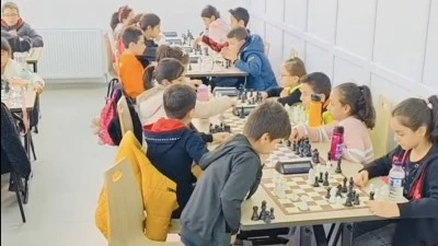 Siirt’te GSB Spor Okulları Satranç Kursları Yoğun İlgi Görüyor