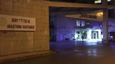 Siirt'te halı sahada kalp krizi ge&ccedil;iren bir kişi hayatını kaybetti