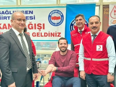Siirt&rsquo;te Hastane Personelinden Kan Bağışına Destek
