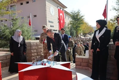 Siirt’te Helikopter Kazasında Şehit Olan 17 Mehmetçik Dualarla Anıldı