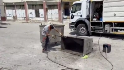 Siirt'te Hijyen &Ccedil;alışmaları Kentin D&ouml;rt Bir Yanında S&uuml;r&uuml;yor