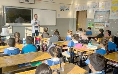 Siirt’te İlkokul Öğrencilerine Kapsamlı Diş Taraması