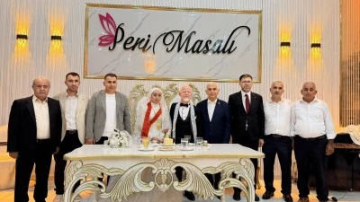 Siirt&rsquo;te Kaya ve Akg&uuml;l ailelerinin mutlu g&uuml;n&uuml;