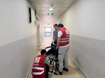Siirt'te Kızılay'dan Engelsiz Yaşama Destek! Tekerlekli Sandalye Talepleri Karşılandı