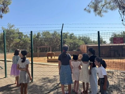 Siirt’te koruma altındaki çocuklar Gaziantep Hayvanat Bahçesi’ni ziyaret etti