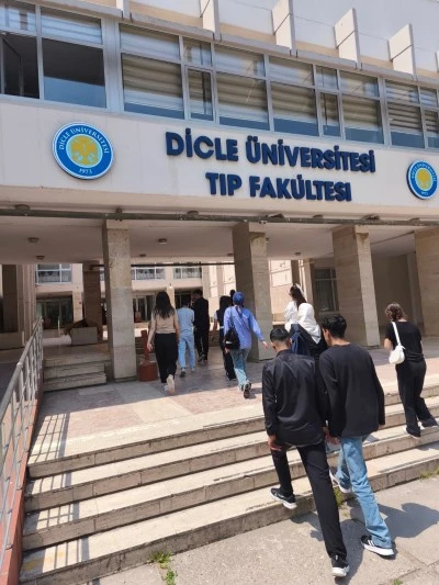 Siirt&rsquo;te Koruma Altındaki &Ccedil;ocuklar &Uuml;niversite Kamp&uuml;s&uuml;n&uuml; Ziyaret Etti