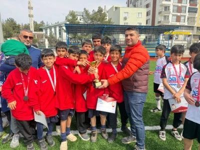 Siirt&rsquo;te K&uuml;&ccedil;&uuml;k Erkekler Futbol M&uuml;sabakaları Tamamlandı