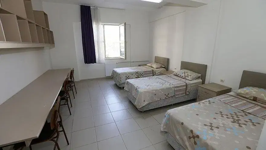 Siirt'te KYK yurt &uuml;cretleri belli oldu: 2026-2027 d&ouml;neminde ne kadar olacak?